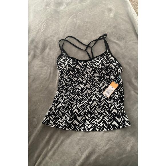 New with Tags Women's Swim Top - Picture 1 of 3